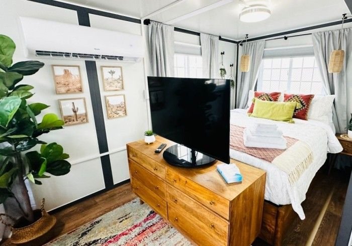 3 Bed Studio Suite photo 3