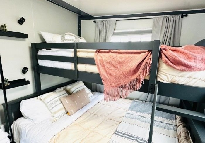 3 Bed Studio Suite photo 6
