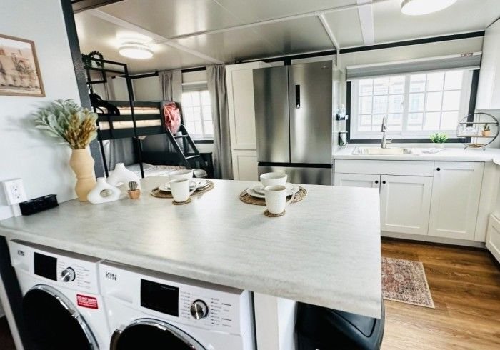 3 Bed Studio Suite photo 15